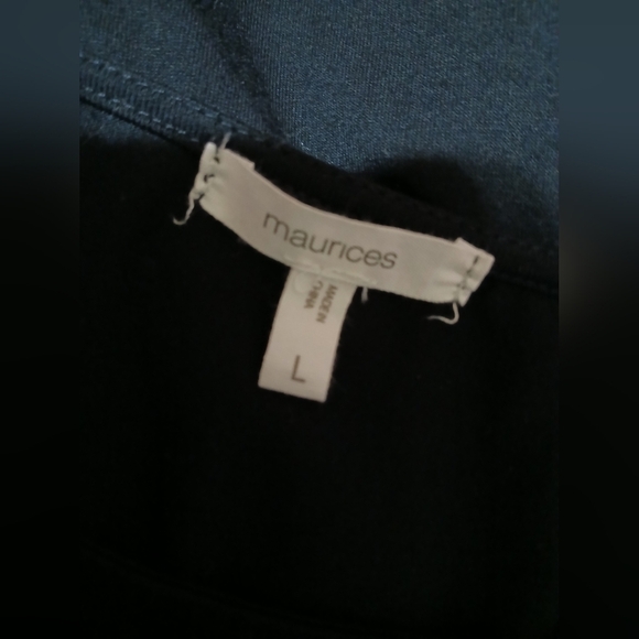 MAURICES Large Feminine Floral‎ Blouse Sheer Sleeves - Picture 4 of 5